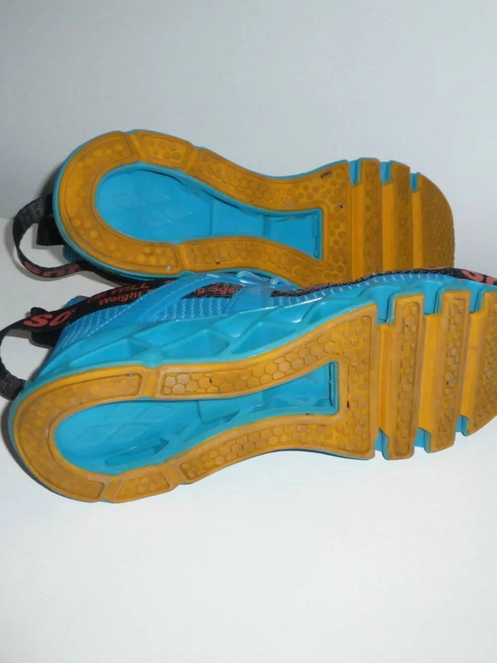 Just SO SO Men's Athelic Walking or Blade Running Sport Shoes - SZ 9.5
